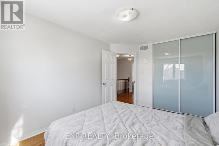 29423088/92-stonebriar-drive/centrepointe/ottawa/ontario/K2G5Y1_26