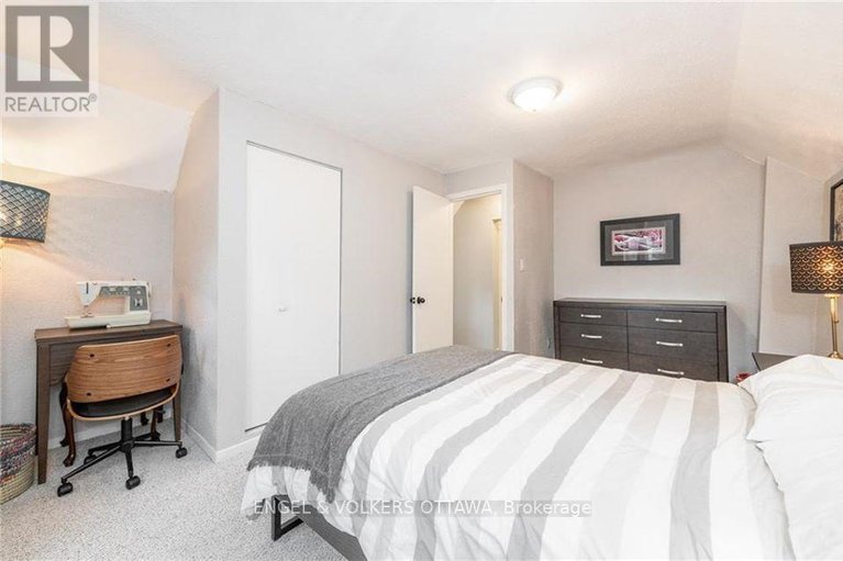 29565918/223-carruthers-avenue/hintonburg/ottawa/ontario/K1Y1N8_13