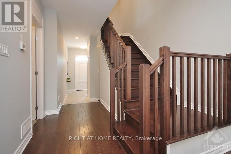 29036101/110-lavatera-street/blossom-parkkemp-parkfindlay-creek/ottawa/ontario/K1T0R8_3