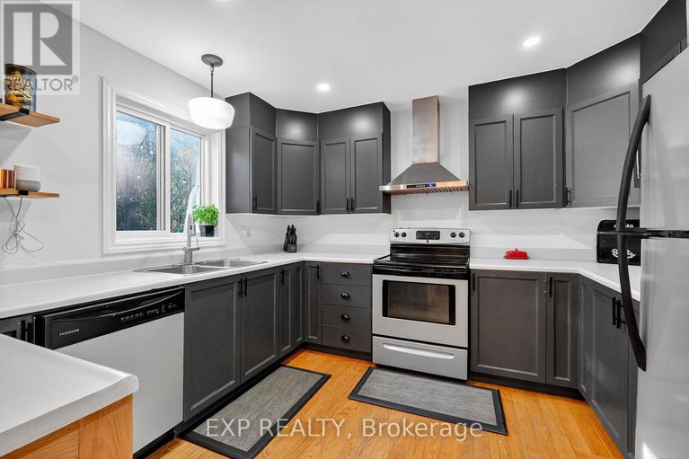 29258512/544-loucks-drive/village-of-russell/russell/ontario/K4R1B6_10