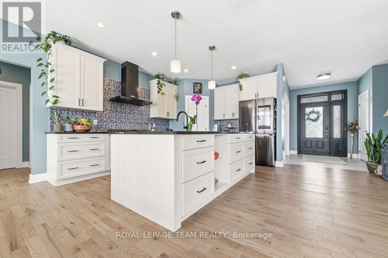 29486296/80-raymond-luhta-crescent/mcnabbraeside-twps/mcnabbraeside/ontario/K7S3G8_15