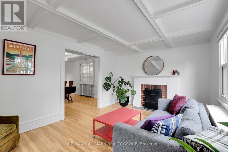 29565294/105-queen-mary-street/overbrookcastle-heights/ottawa/ontario/K1K1X4_8