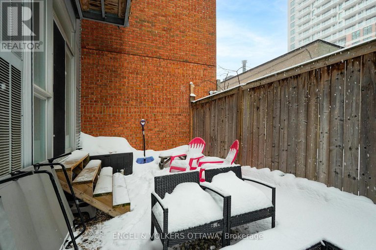 29426650/104-360-cumberland-street/lower-townbyward-market/ottawa/ontario/K1N0B1_34