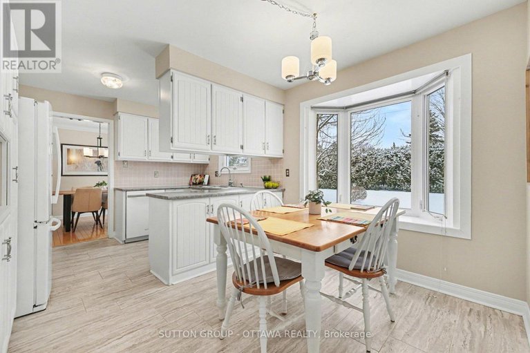 29227588/265-mcclellan-road/arlington-woods/ottawa/ontario/K2H8N7_17