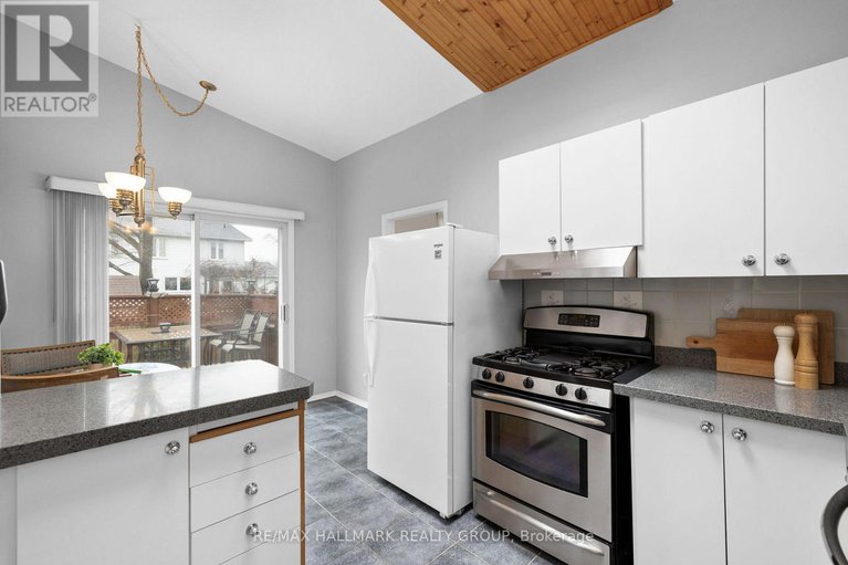 28168722/664-glenhurst-crescent/beacon-hill-north/ottawa/ontario/K1J7B7_19