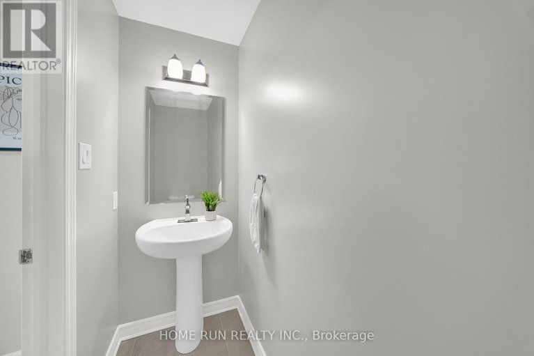 28847180/347-leboutillier-avenue/carson-meadows/ottawa/ontario/K1K2V7_8