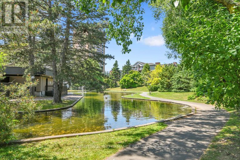 28528107/409-250-brittany-drive/viscount-alexander-park/ottawa/ontario/K1K4M1_22