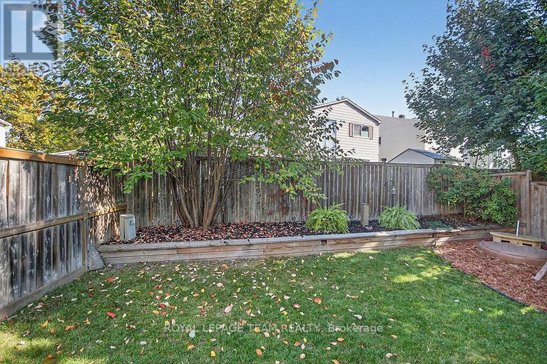28990886/9-riding-way/bridlewood/ottawa/ontario/K2M1C3_38