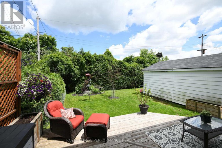 28625415/2117-valley-drive/elmvale-acresurbandale/ottawa/ontario/K1G2P6_30