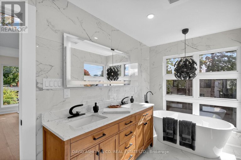 28963982/612-tweedsmuir-avenue/westborohampton-park/ottawa/ontario/K1Z5P3_23