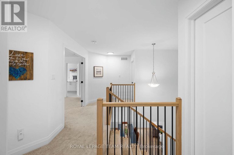 29484590/437-fleet-canuck-private/huntley-ward-south-east/ottawa/ontario/K0A1L0_37