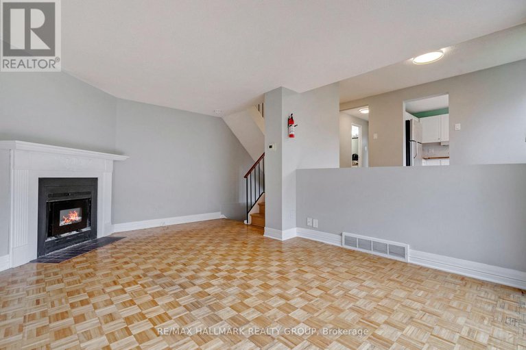 28701496/12f-larkshire-lane/pheasant-run/ottawa/ontario/K2J1Y6_11