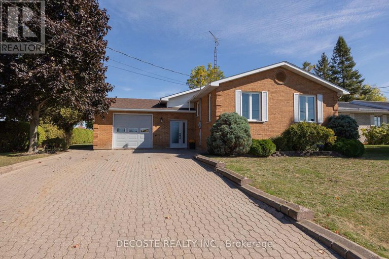 28955272/515-tobin-street/alexandria/north-glengarry/ontario/K0C1A0_1