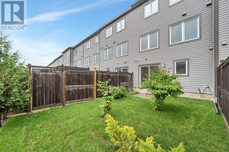 28578921/503-coldwater-crescent/emerald-meadowstrailwest/ottawa/ontario/K2M0J4_38