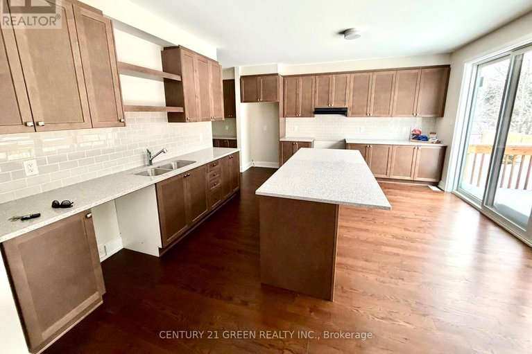 29395585/123-tonic-crescent/rural-kanata-central/ottawa/ontario/K2K1X7_7