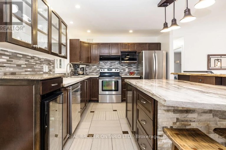 29602839/1916-drummond-concession-7-road/drummond-n-elmsley-drummond-twp/drummondnorth-elmsley/ontario/K7H3C6_18