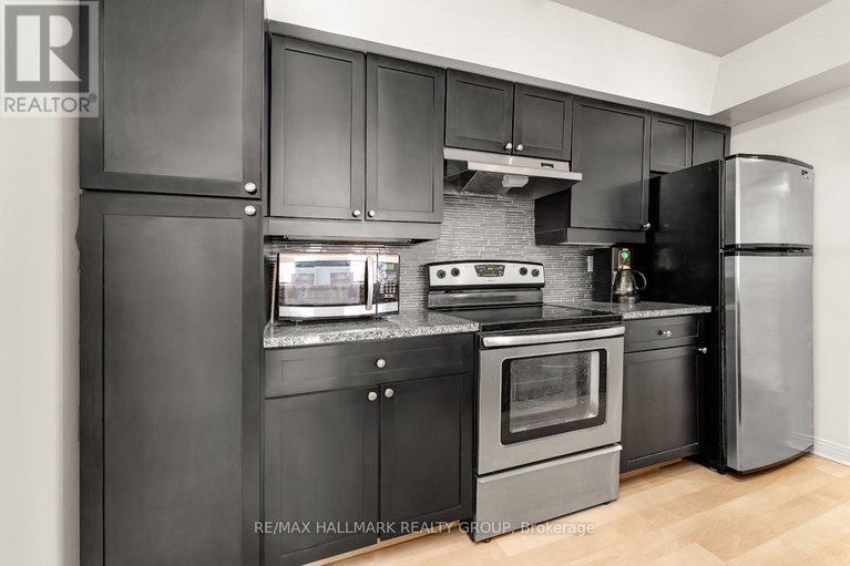 28444358/403-215-somerset-street-w/ottawa-centre/ottawa/ontario/K2P0J1_6