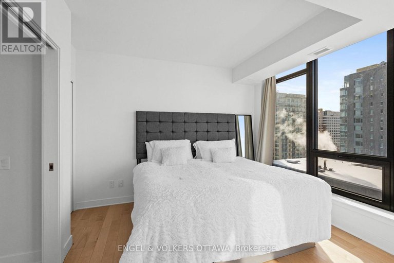 29318257/1802-180-george-street/lower-townbyward-market/ottawa/ontario/K1N0G8_17