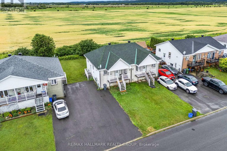 28598494/1013-jacynthe-street/hawkesbury/hawkesbury/ontario/K6A3V9_7