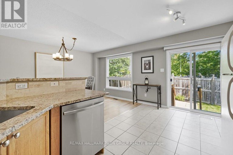 28847182/2064-breezewood-street/springridgeeast-village/ottawa/ontario/K4A4R9_9