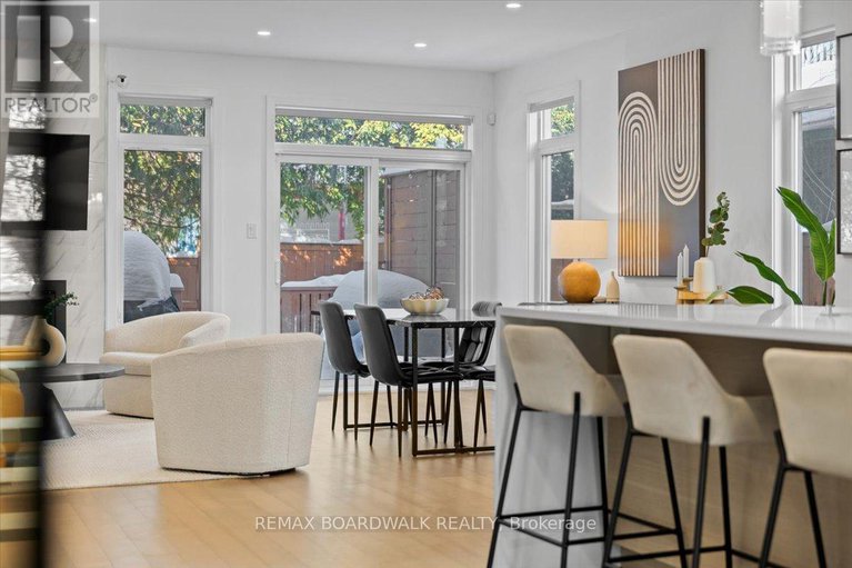 29360290/255-avondale-avenue/westborohampton-park/ottawa/ontario/K1Z7G7_14