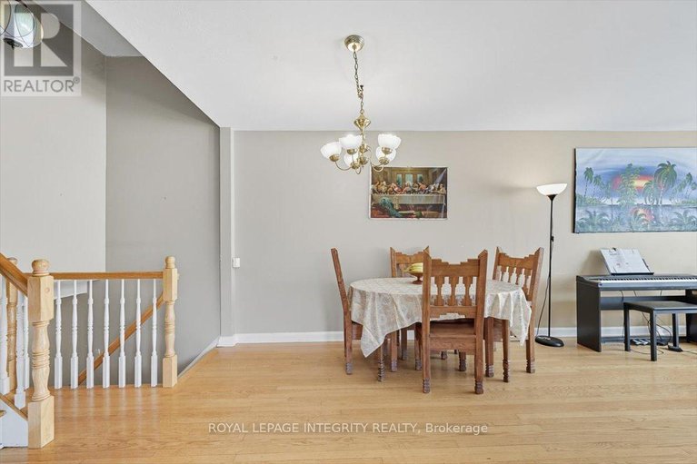 28877038/1293-maitland-avenue/copeland-park/ottawa/ontario/K2C2C4_7