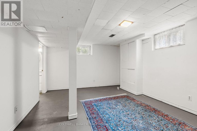 28932809/895-dundee-avenue/queensway-terrace-north/ottawa/ontario/K2B5T2_32