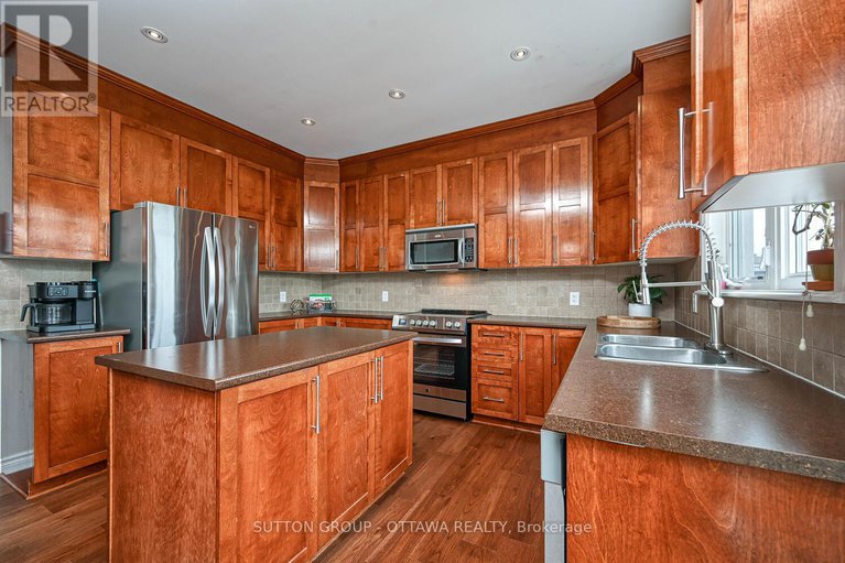 28623139/329-west-ridge-drive/stittsville-south/ottawa/ontario/K2S2G7_22