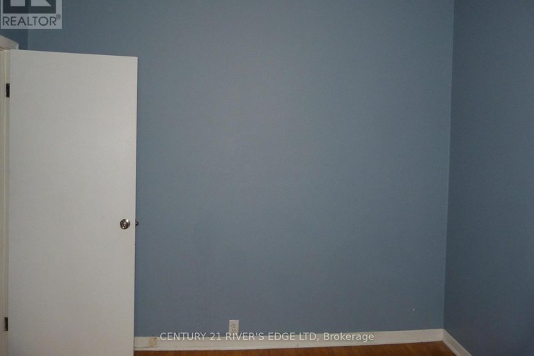 29471578/453-may-street/winchester/north-dundas/ontario/K0C2K0_38