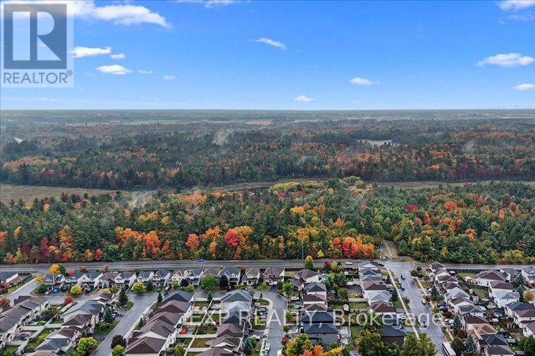 28906368/348-abbeydale-circle/morgans-grantsouth-march/ottawa/ontario/K2K0E9_43