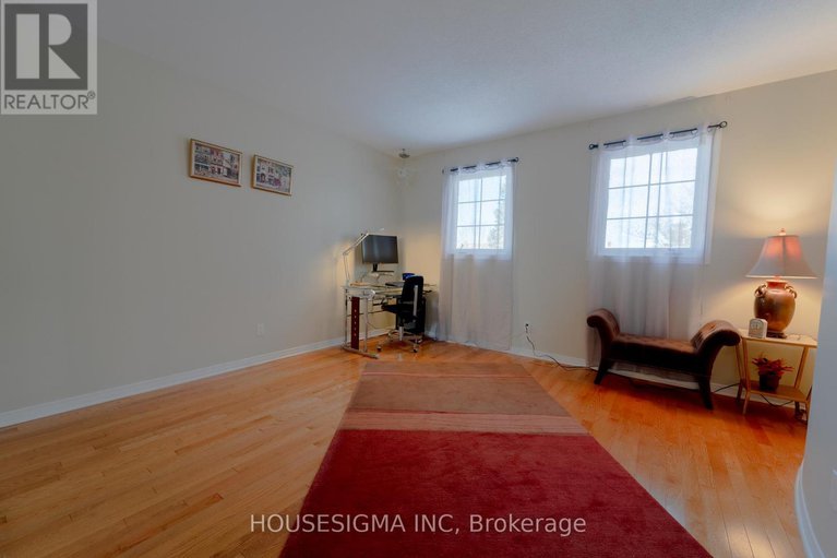 29349443/566-falwyn-crescent/fallingbrookridgemount/ottawa/ontario/K4A2A4_33
