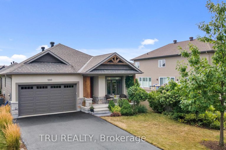 29129070/590-robert-hill-street/almonte/mississippi-mills/ontario/K0A1A0_1