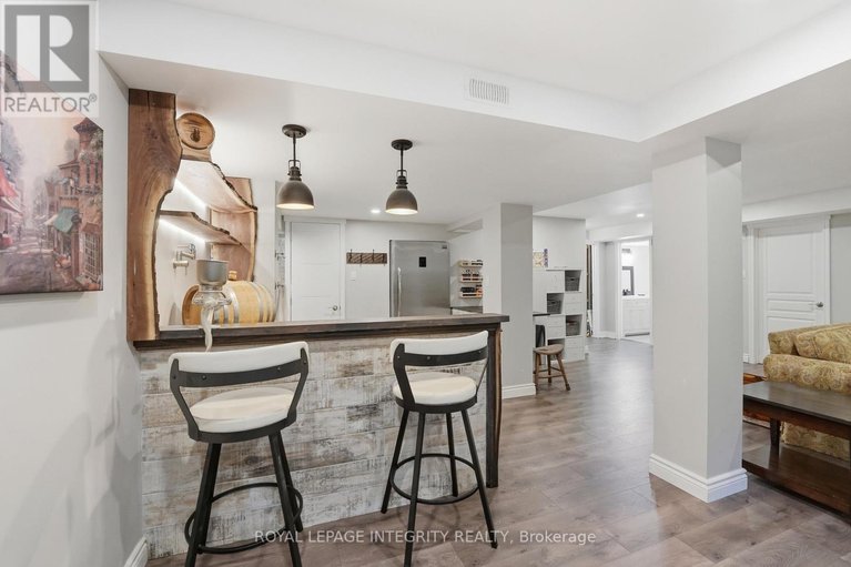 29623977/211-cooks-mill-crescent/riverside-south/ottawa/ontario/K1V2N1_37