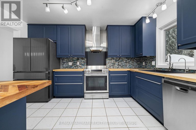 29137387/1050-barnett-drive/cumberland-village/ottawa/ontario/K4C1C7_5