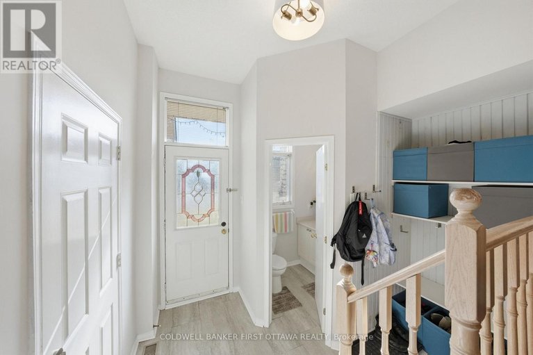 29644136/1902-hennessy-crescent/fallingbrookgardenway-south/ottawa/ontario/K4A3X7_3