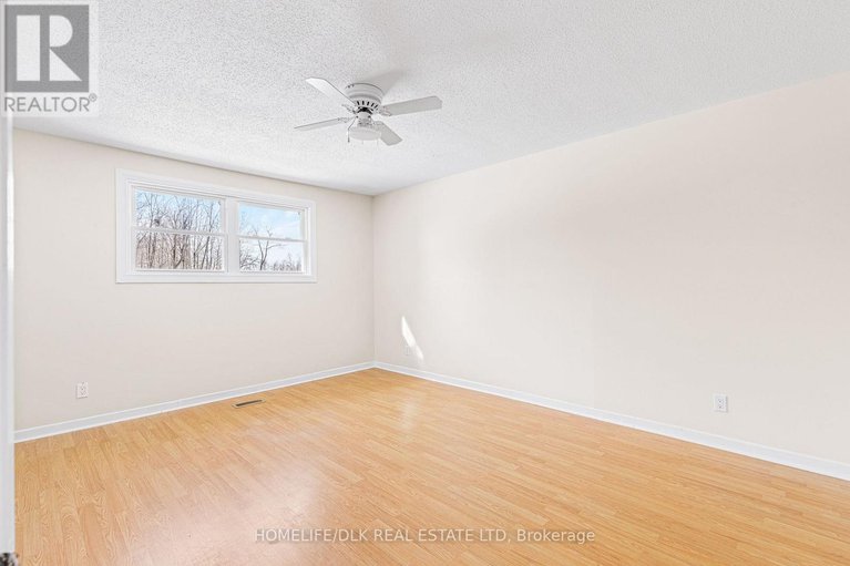 29392400/834-south-gower-drive/north-grenville-twp-kemptville-east/north-grenville/ontario/K0G1J0_17