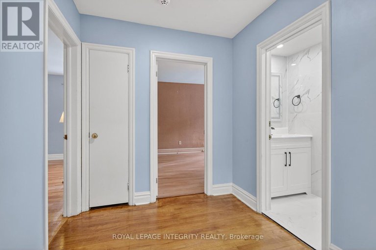 29192840/230-smyth-road/alta-vistafaircrest-heights/ottawa/ontario/K1H5A2_17