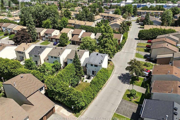 28545916/1760-lafrance-drive/queenswood-heights-south/ottawa/ontario/K1E2H2_30