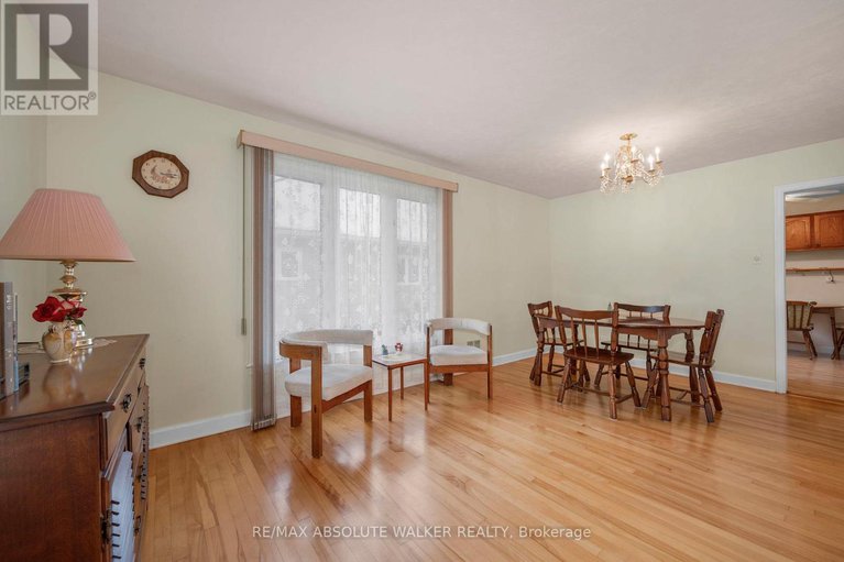 29110851/2243-hillary-avenue/alta-vista/ottawa/ontario/K1H7H7_8