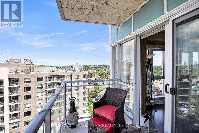 28584984/1104-90-landry-street-w/vanier/ottawa/ontario/K1L0A9_27