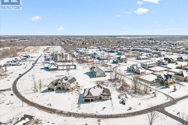 29526298/249-cabrelle-place/manotick-village-manotick-estates/ottawa/ontario/K4M0A9_4