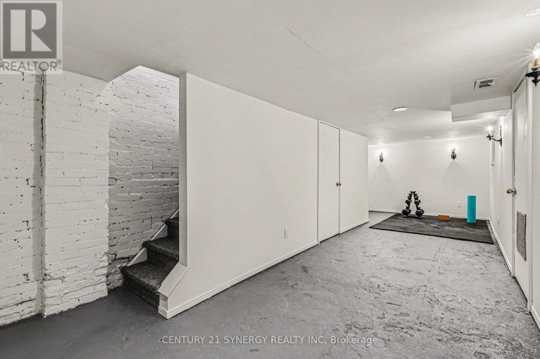 29577819/50-brighton-avenue/old-ottawa-southrideau-gardens/ottawa/ontario/K1S0T2_18