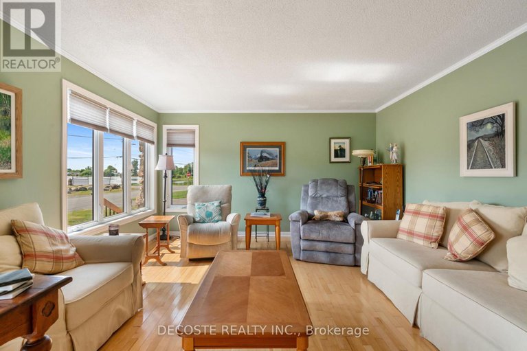 28940828/137-park-avenue/alexandria/north-glengarry/ontario/K0C1A0_2