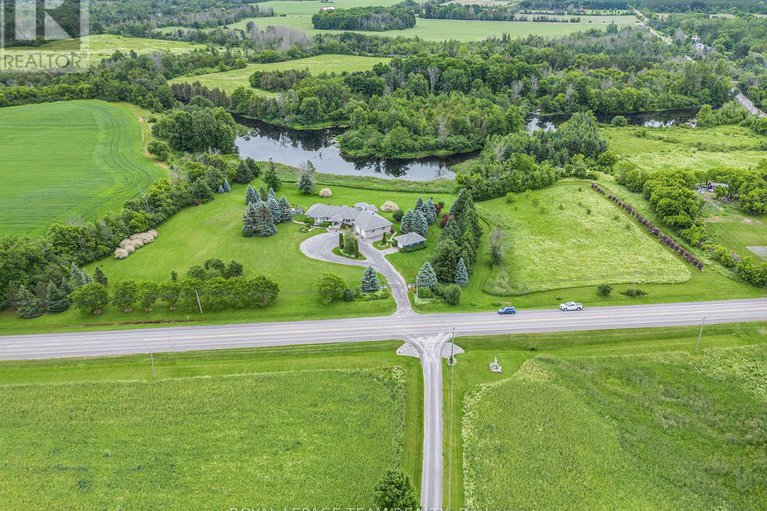 28599636/2124-cty-rd-18-road-s/north-grenville-twp-kemptville-south/north-grenville/ontario/K0G1J0_49