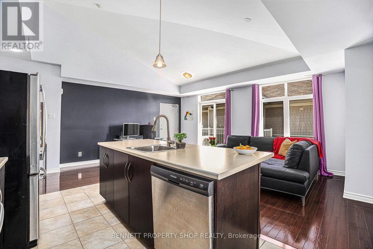 28236288/h-322-everest/elmvale-acres/ottawa/ontario/K1G4E3_12
