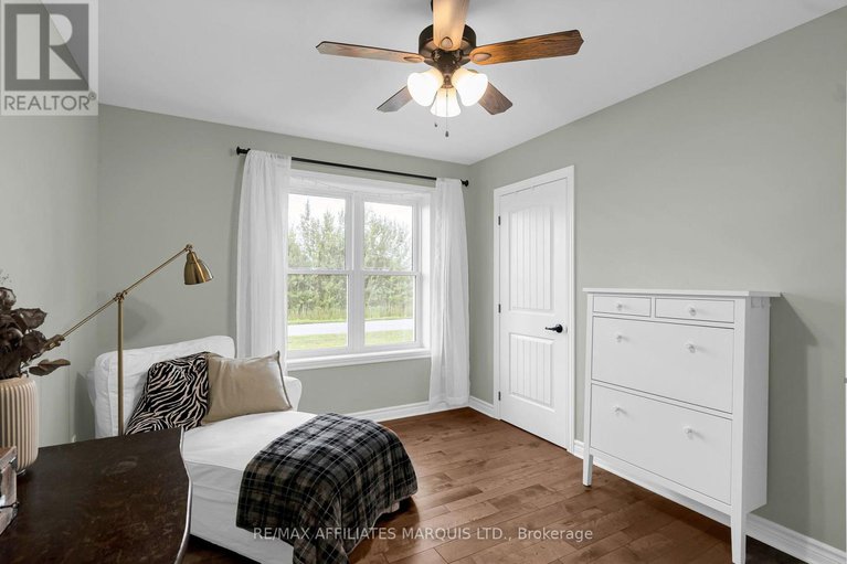 28797293/6840-lalonde-boulevard/south-glengarry-charlottenburgh-twp/south-glengarry/ontario/K0C2E0_21