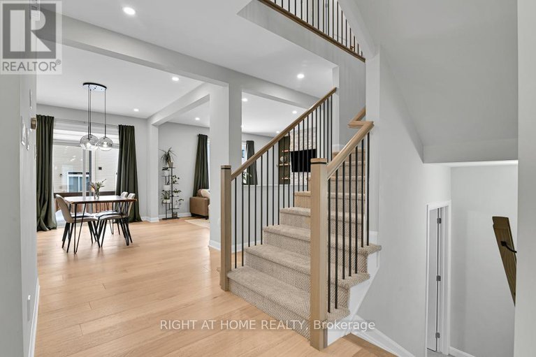 29351137/785-cappamore-drive/half-moon-bay/ottawa/ontario/K2J6V6_16