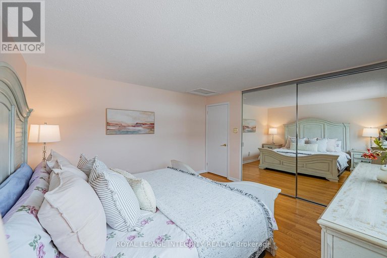 29456641/664-glenhurst-crescent/beacon-hill-north/ottawa/ontario/K1J7B7_37