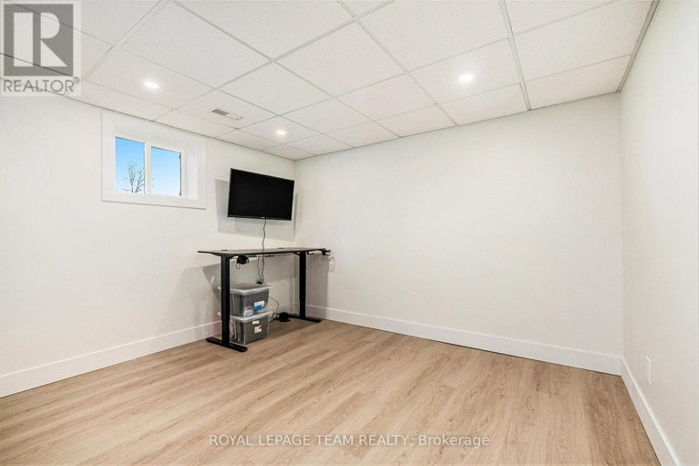 29089411/1421-stone-road/north-grenville-twp-kemptville-south/north-grenville/ontario/K0G1S0_29