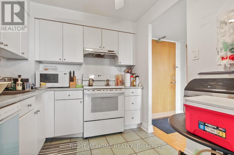 29480554/1213-2871-richmond-road-w/britannia-heights/ottawa/ontario/K2B8M5_8